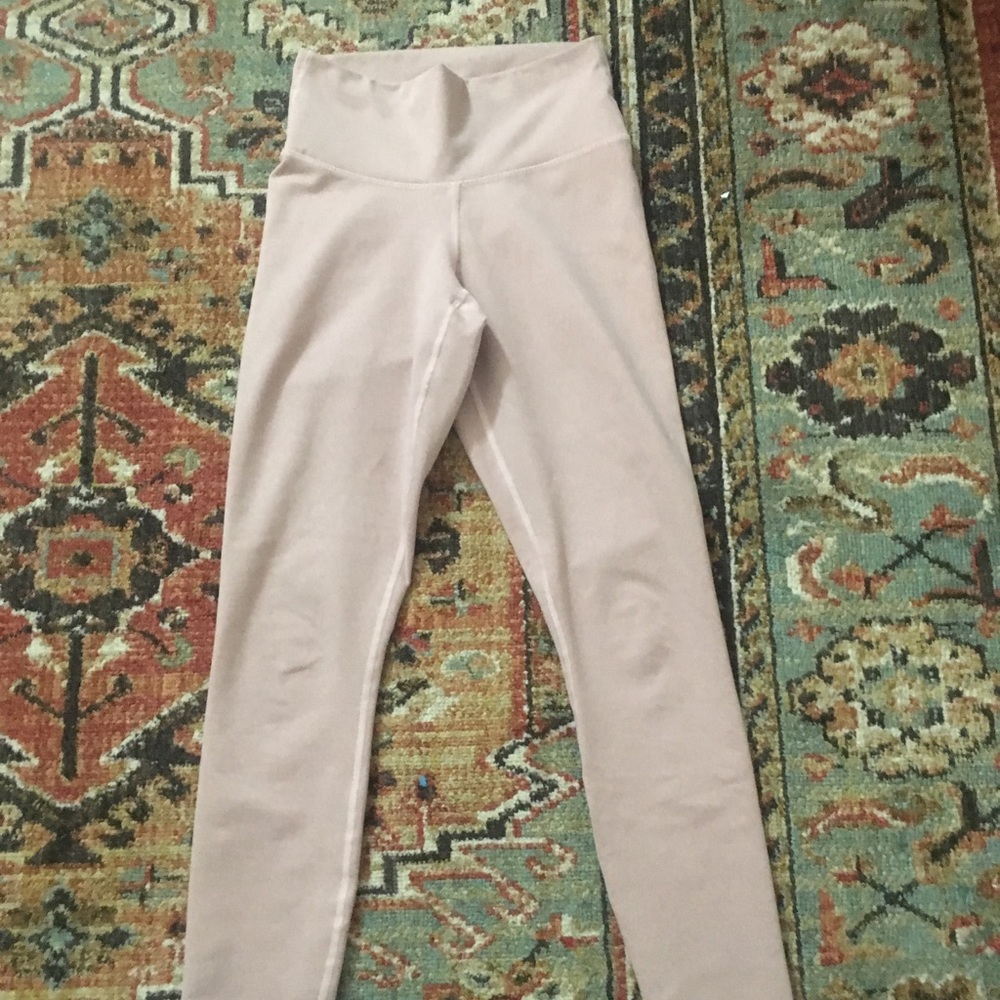 NWOT Fabletics Light Pink Leggings